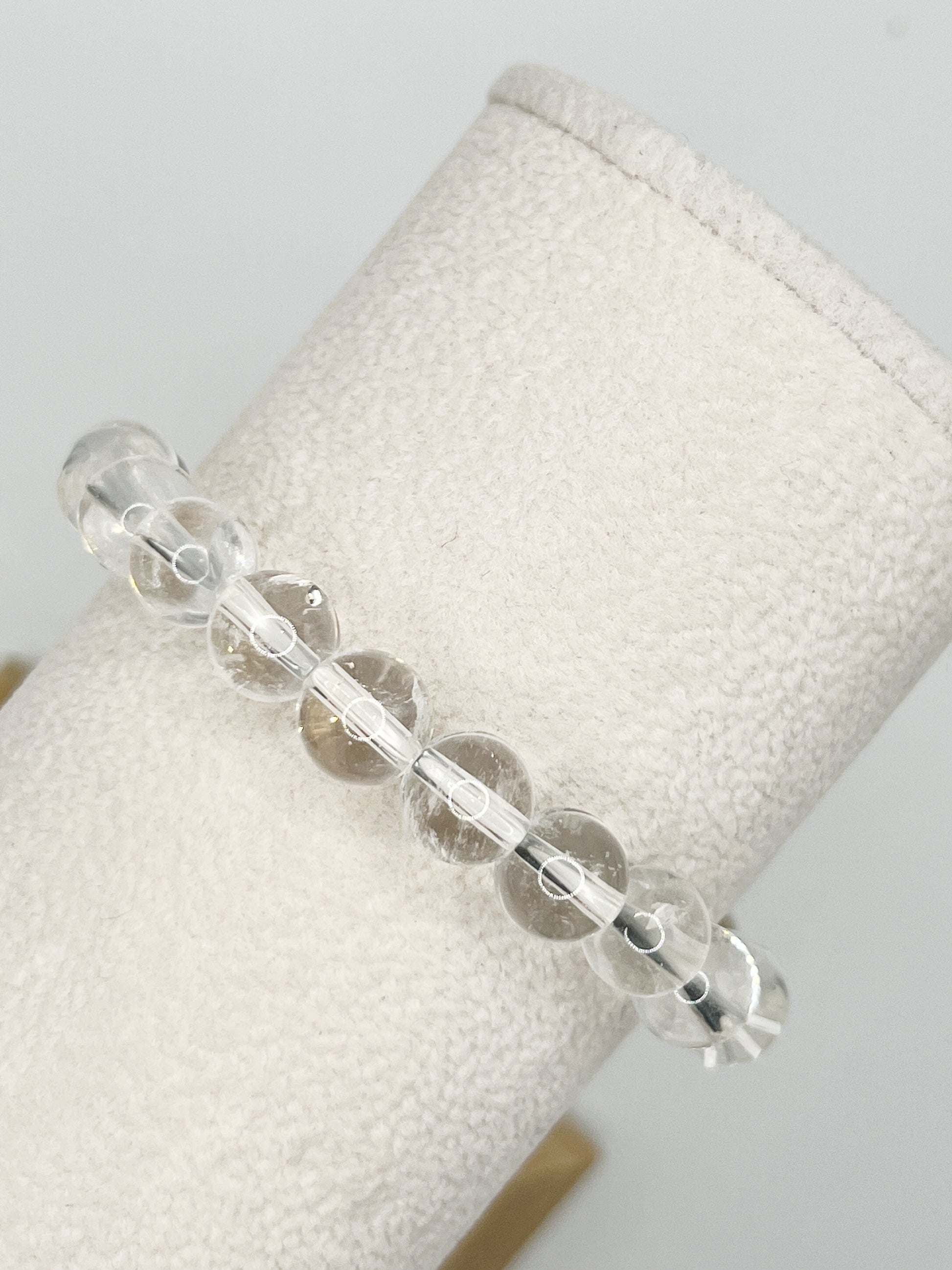 clear-quartz-bracelet